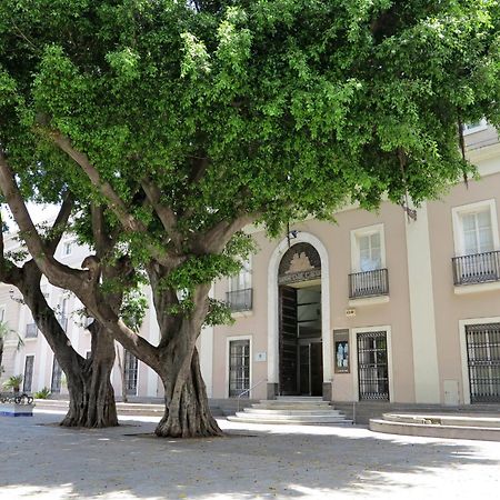 Casa Palacio Cadiz By Luxury Suites Cadiz Exterior photo