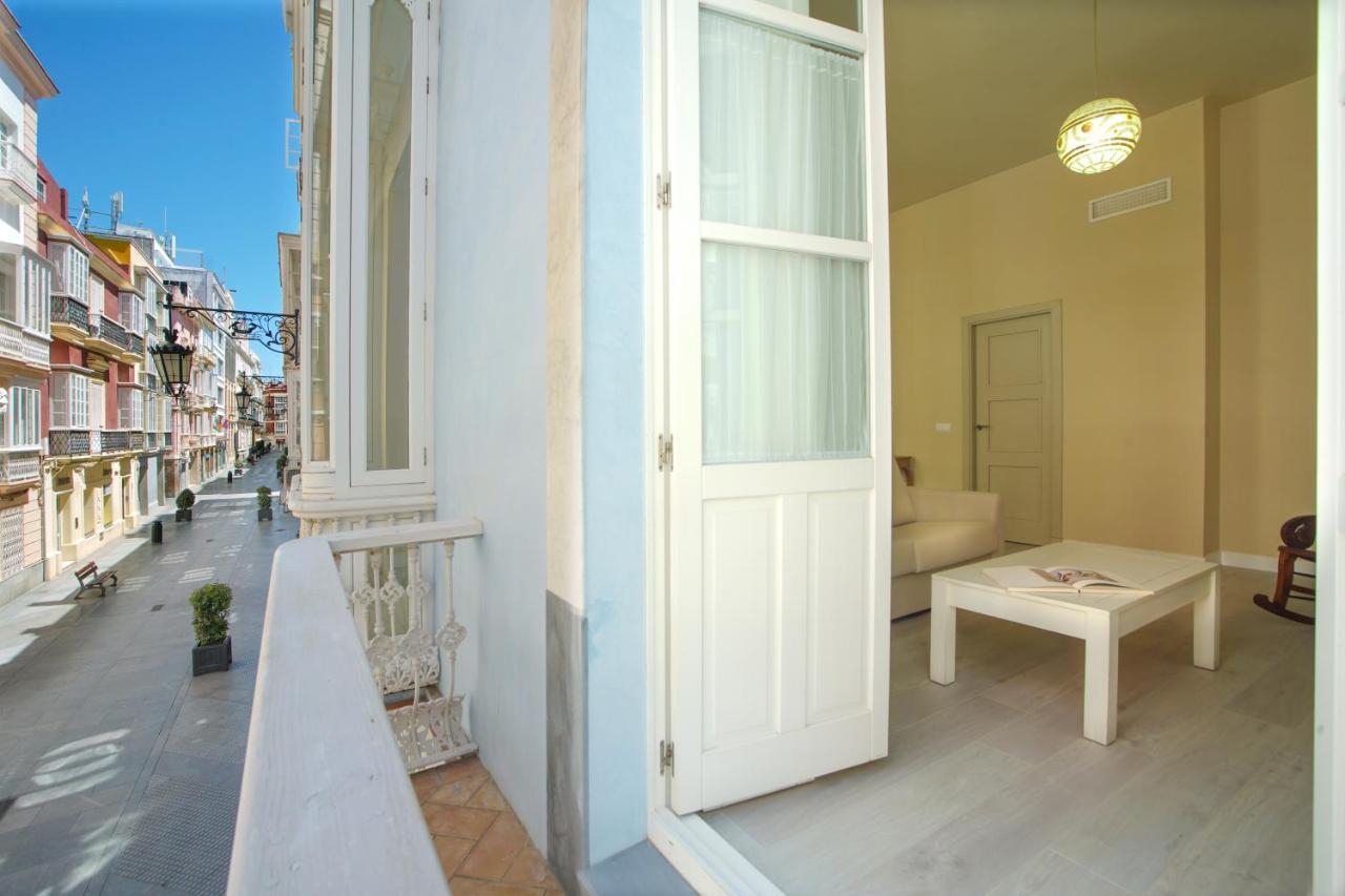 Casa Palacio Cadiz By Luxury Suites Cadiz Exterior photo