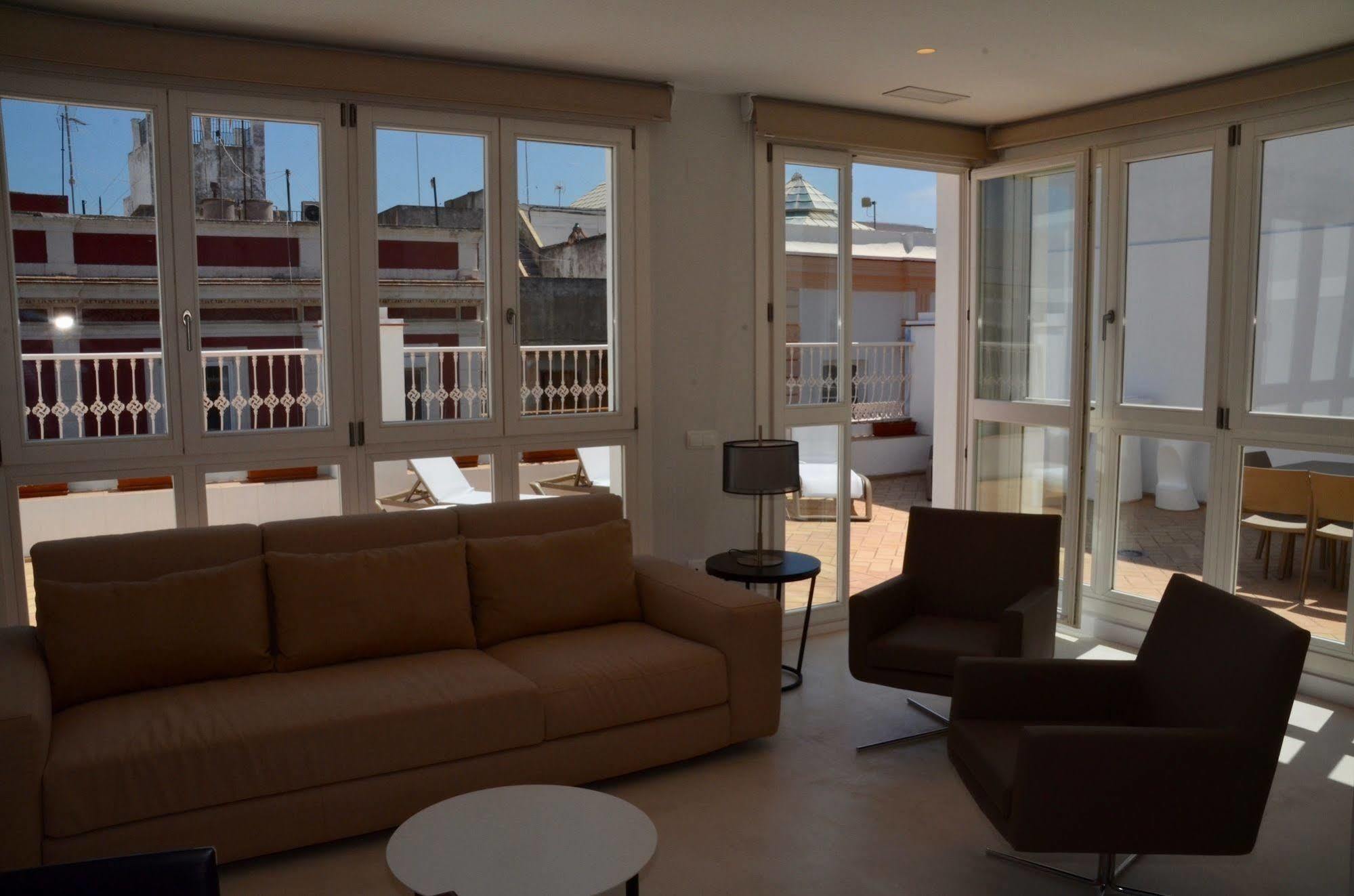 Casa Palacio Cadiz By Luxury Suites Cadiz Exterior photo